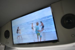 32″ Samsung QLED 4K UHD Smart TV Q50R Series