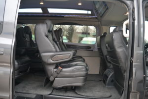 AWD 9 Passenger Explorer Van FORD Transit Conversion Van Land