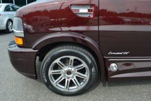 2018 Explorer Van Company 20 in. GM Wheel with Pirelli Tire